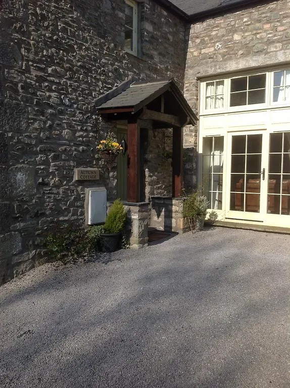 Helm Mount & Holiday home *