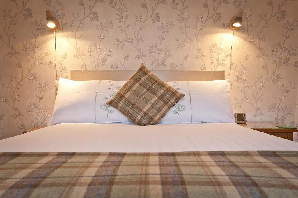 Leonards Field House Guest house 4*
