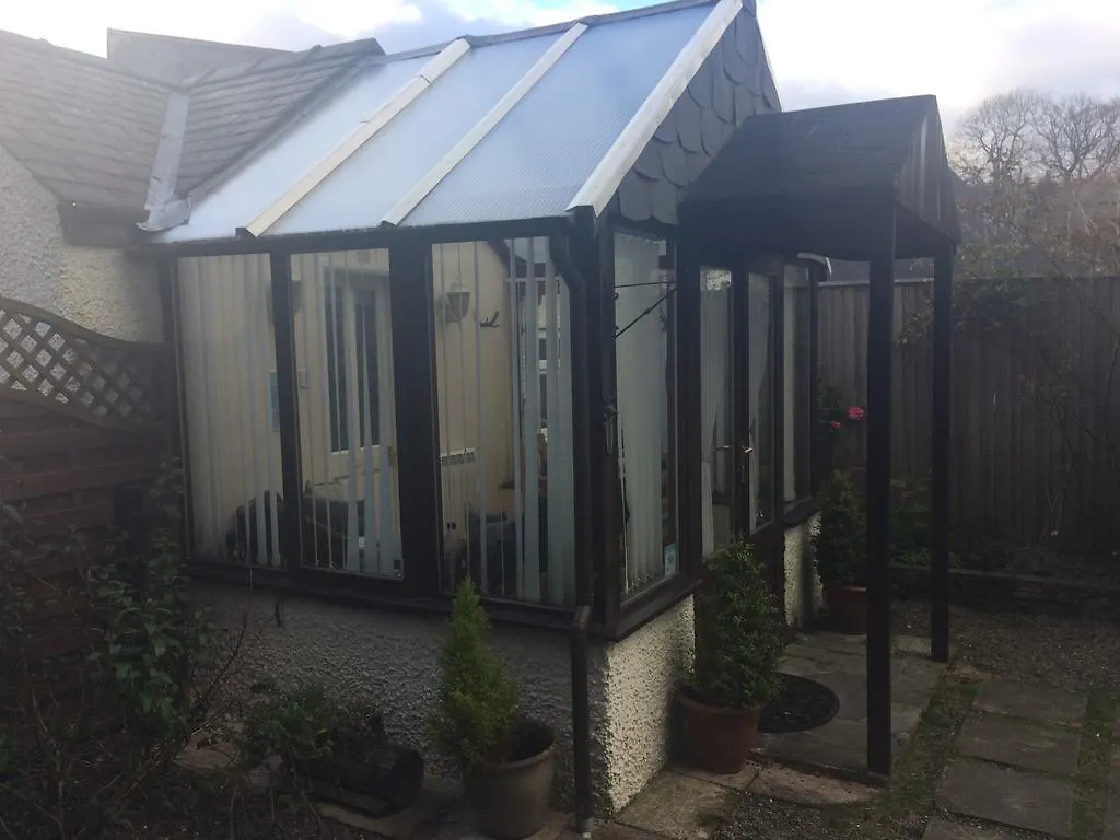 Invergarry Only For Adults Pensión 4*