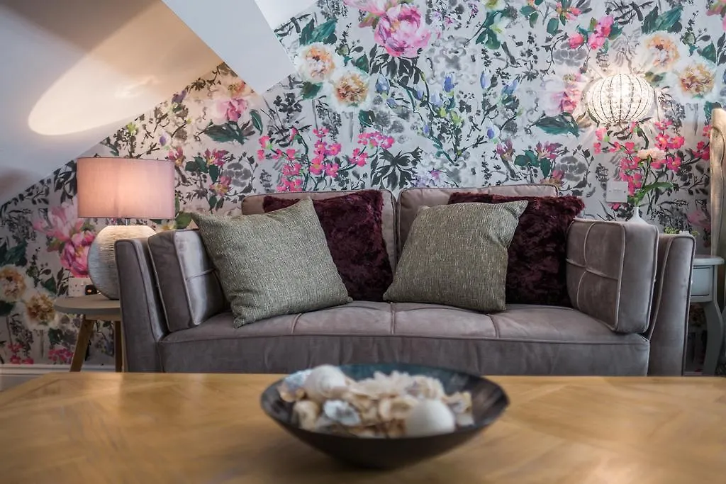 1863 Restaurant With 4* Pooley Bridge