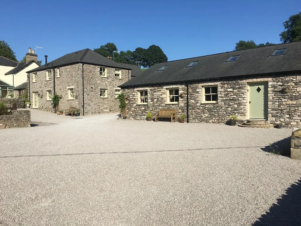 Helm Mount & Holiday home *