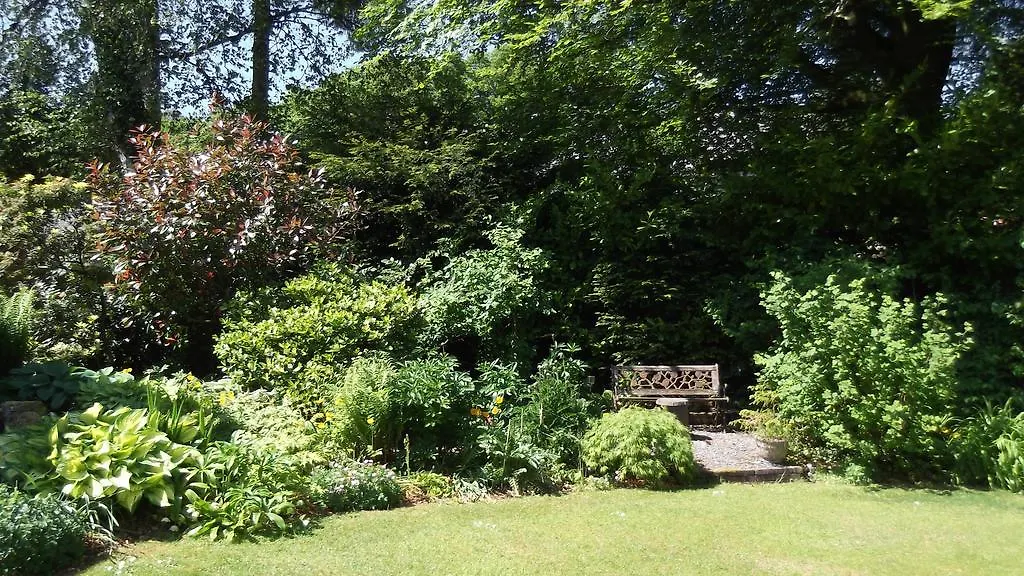 Lyndhurst 4*