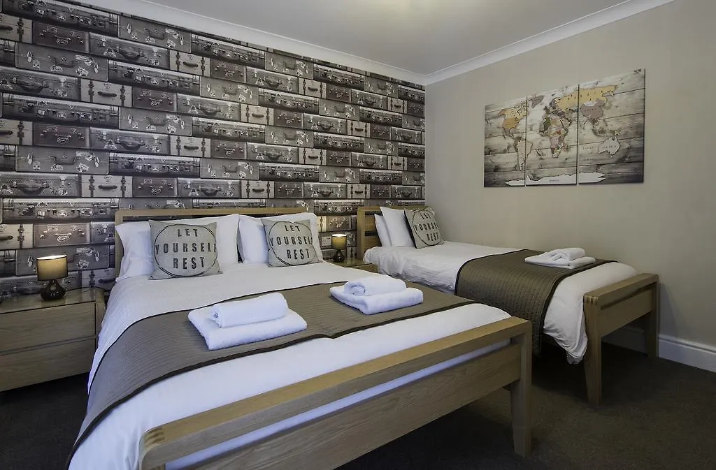 Thornbank House Offering Breakfast And With Free Off Site Health Club Guest house