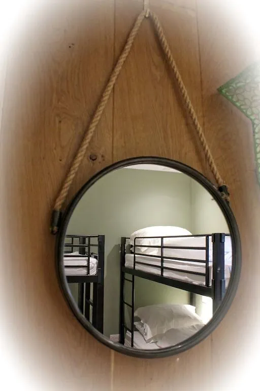 Aparthotel Lumely Fee Bunkhouse