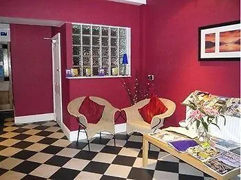The Coach House 4*
