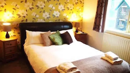 Meadowdore Stay B&B *