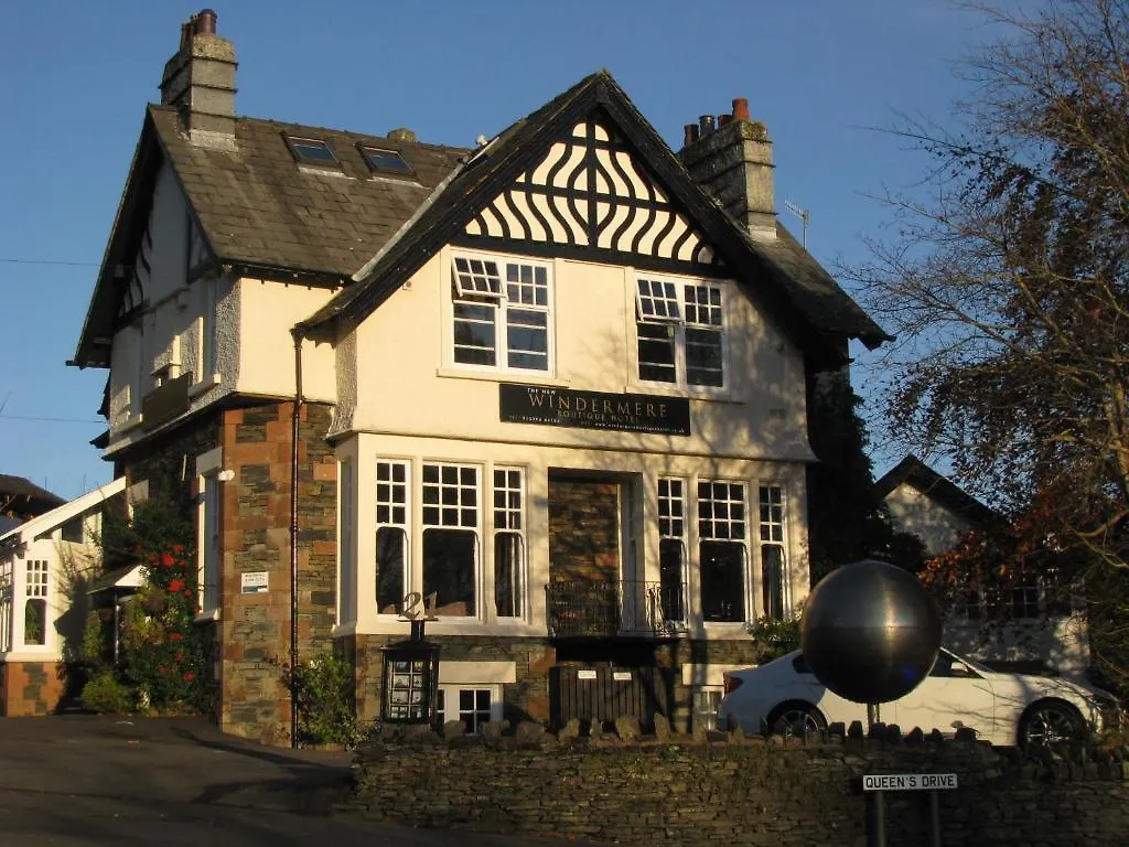 Boutique & Hot Tubs 4* Windermere