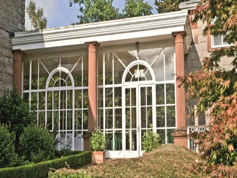 Macdonald Leeming House מלון 4*