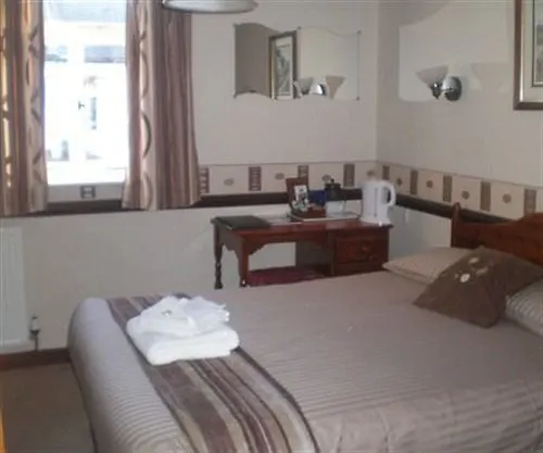 Inn The Bridge 3*