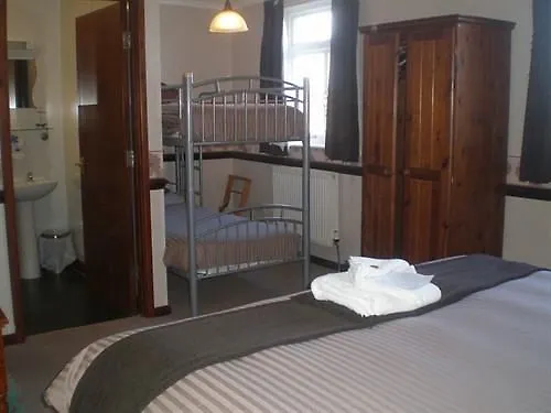 The Bridge Inn 3*
