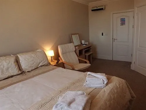 The Golden Lion 3* Maryport
