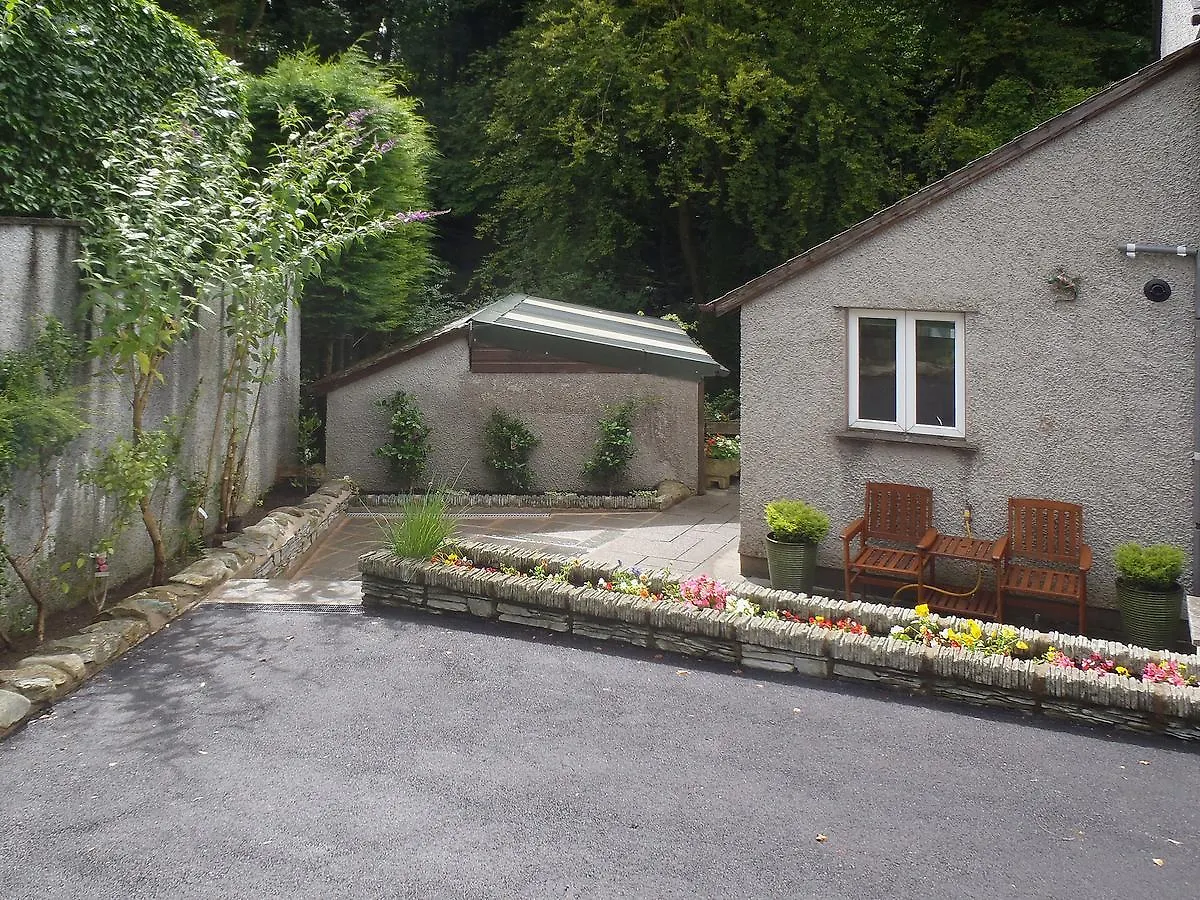 Holiday home Hollybrook