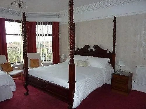 Pensionat East Mount House 3*