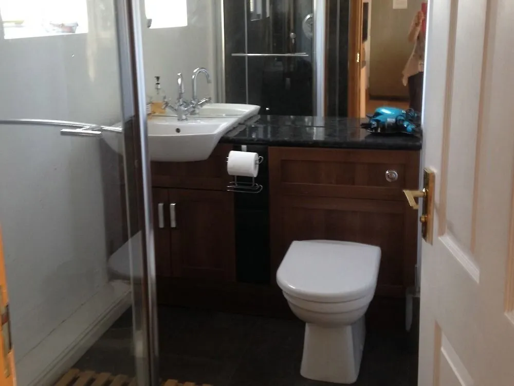 Bed & Breakfast Rebels Hide 3*