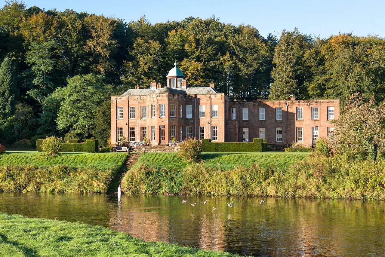Warwick Hall 3* Карлайл