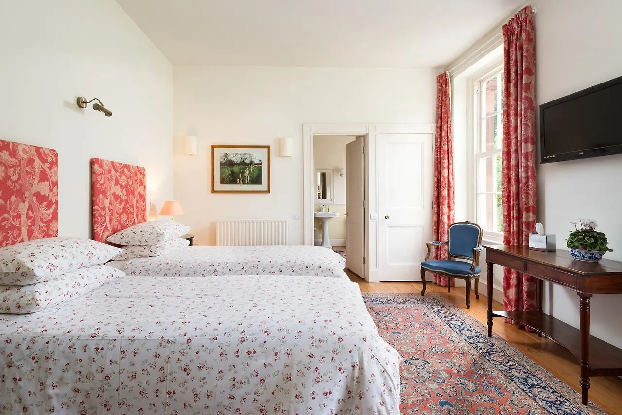Warwick Hall Bed and breakfast 3*