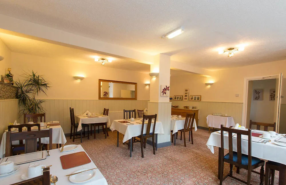 Guest house Thornbank House Offering Breakfast And With Free Off Site Health Club Windermere