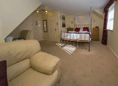 Southview And Indoor Pool Penzion 4*