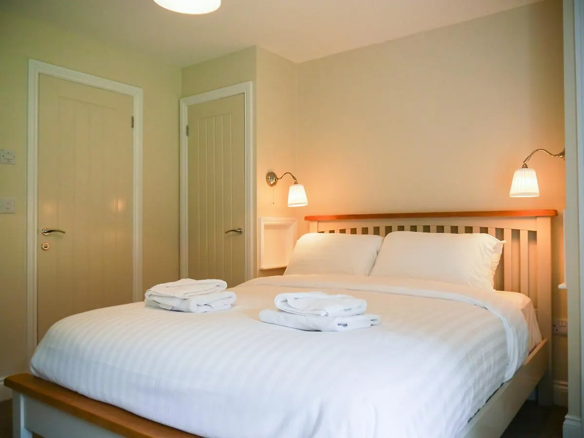 Waterfoot Park 5*