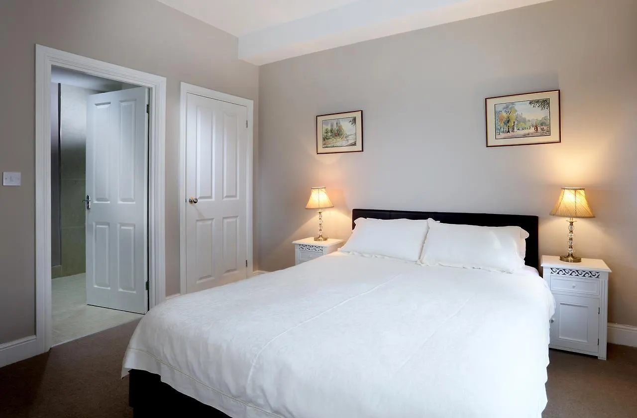 Aparthotel Tufton Arms 3*