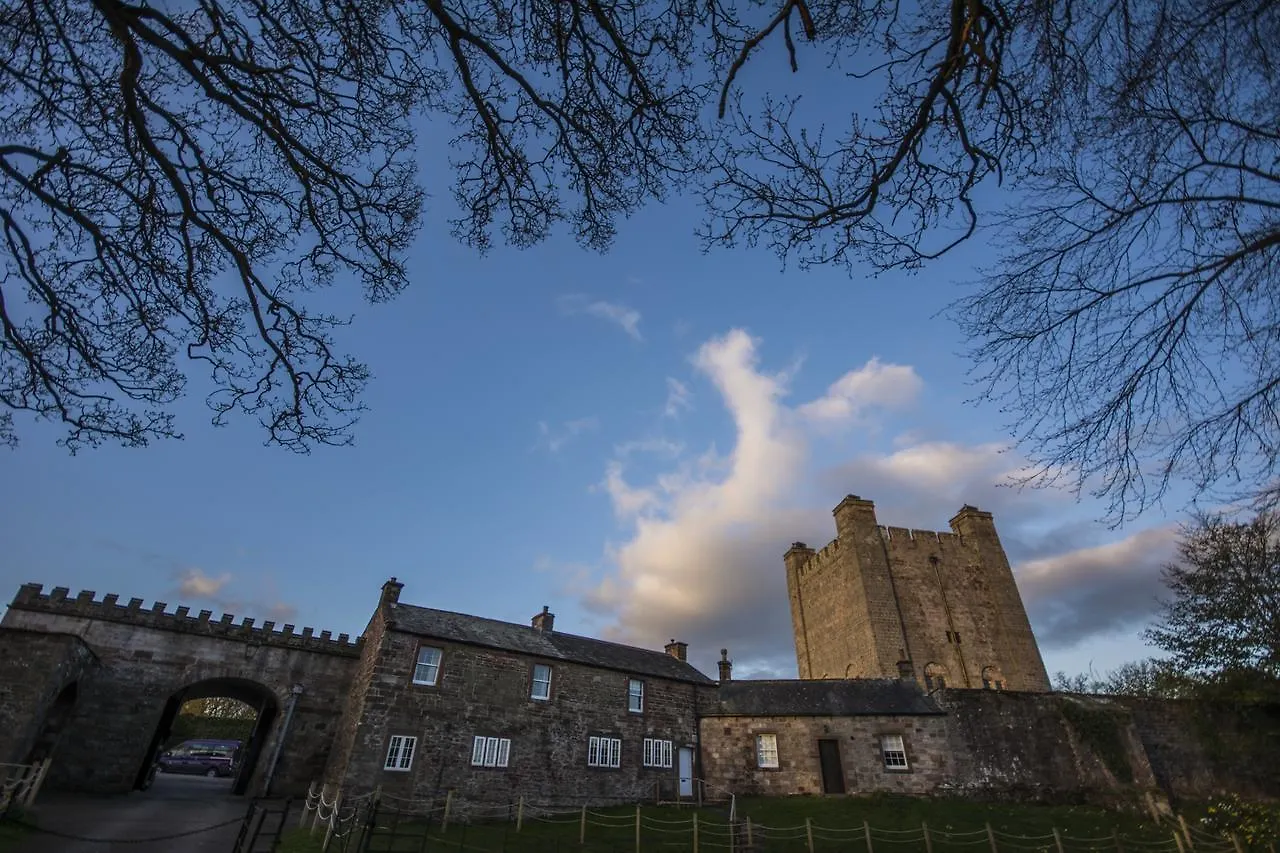 Castle Hotel 3*