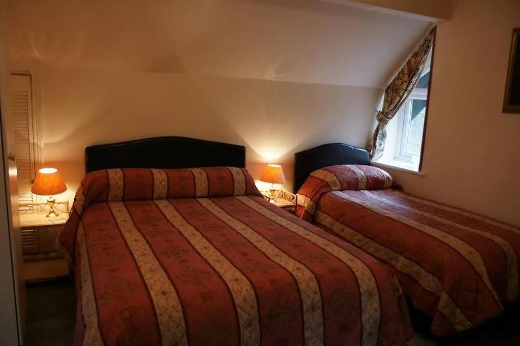 Glencree Frühstückspension 4*