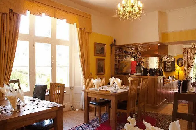 Alojamento de Acomodação e Pequeno-almoço Manor 5*