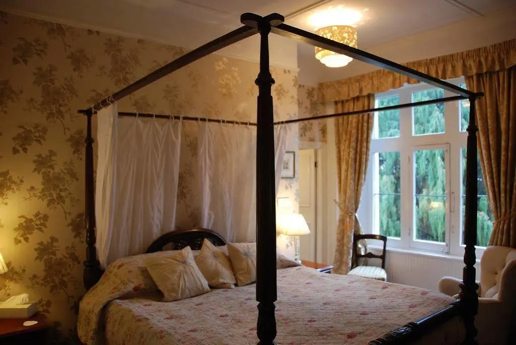 Manor Nocleg ze śniadaniem 5*