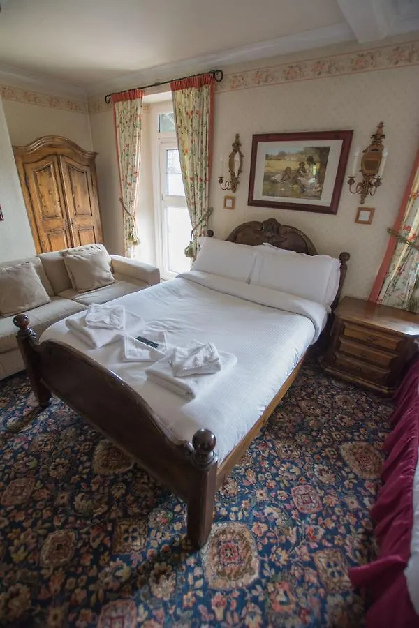 The Crown Hotel Pooley Bridge