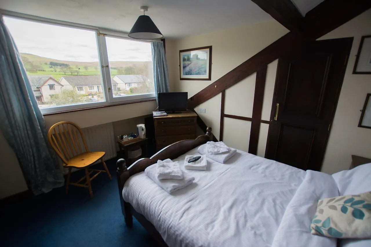 The Crown Hotel Pooley Bridge