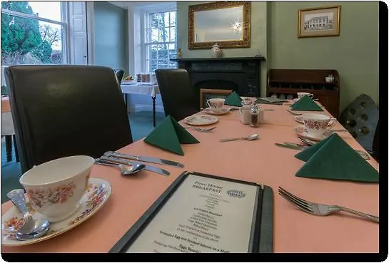 Powe House Bed & Breakfast 4*