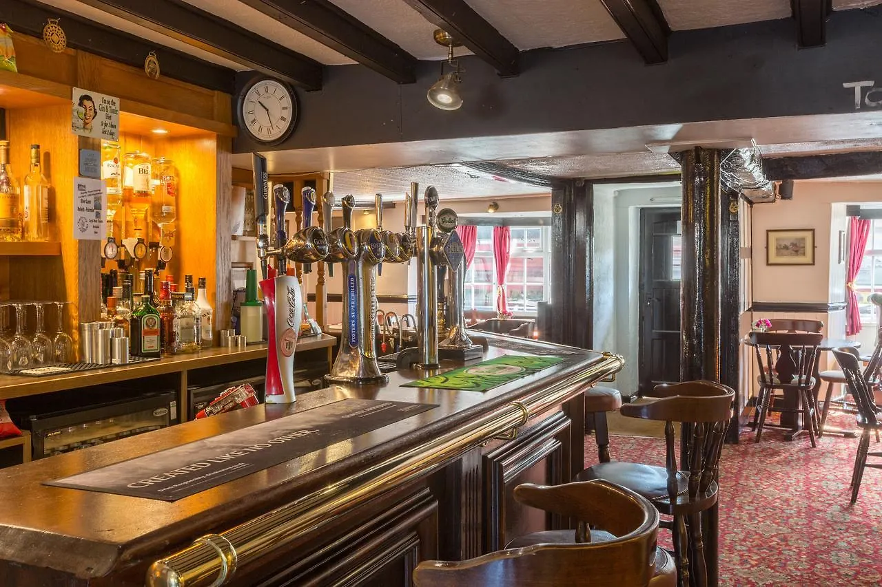 The Cross Keys 3*