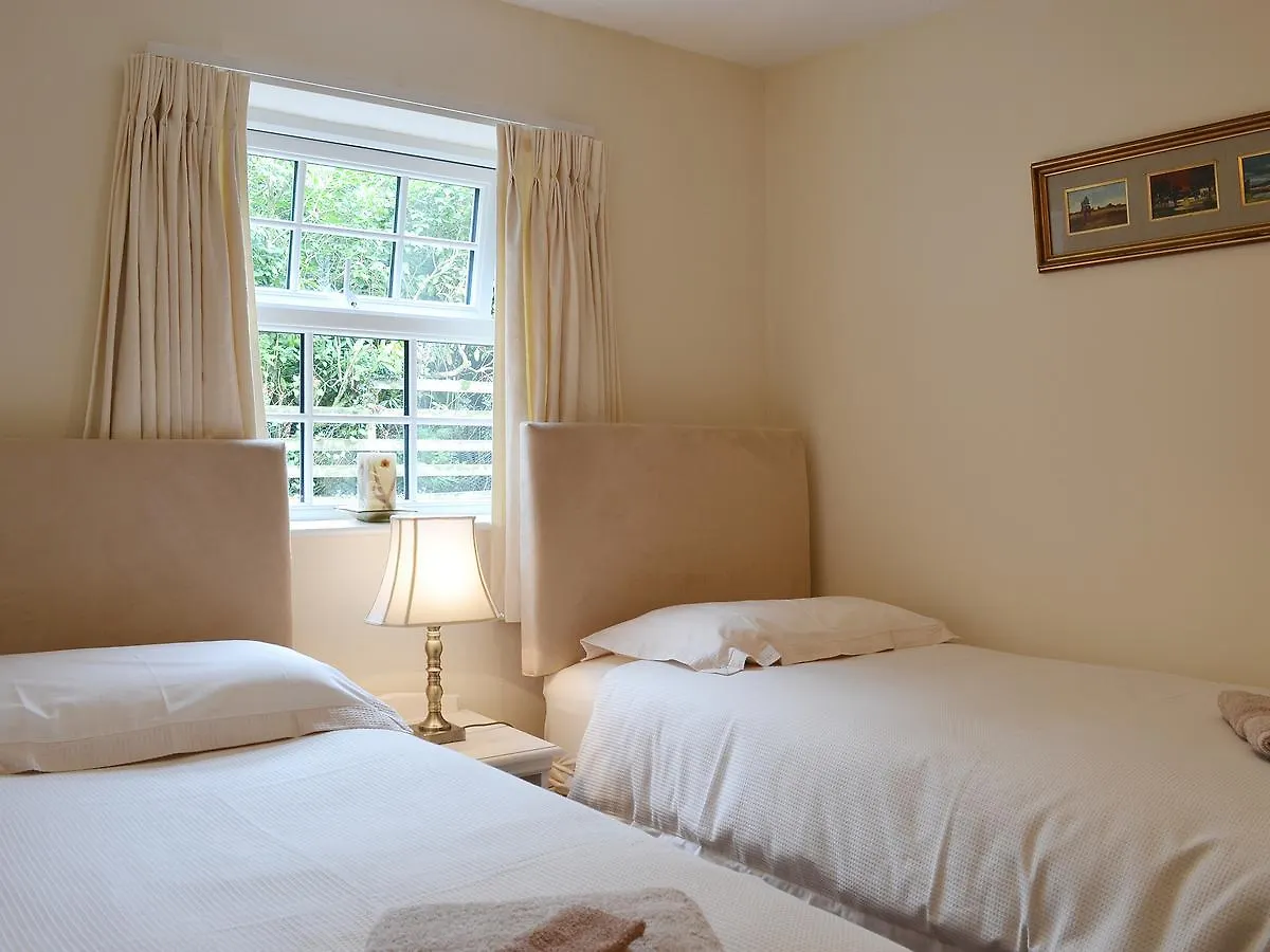 Holiday home Yewbarrow