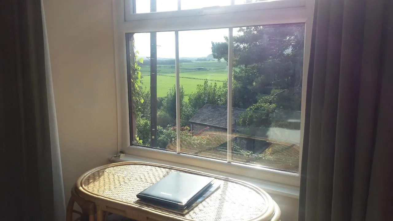 Plumtree House 3*