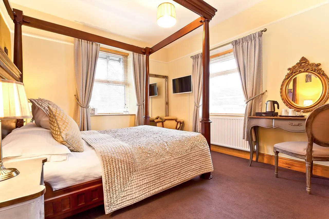 Chestnuts (adults Only) 4* Windermere