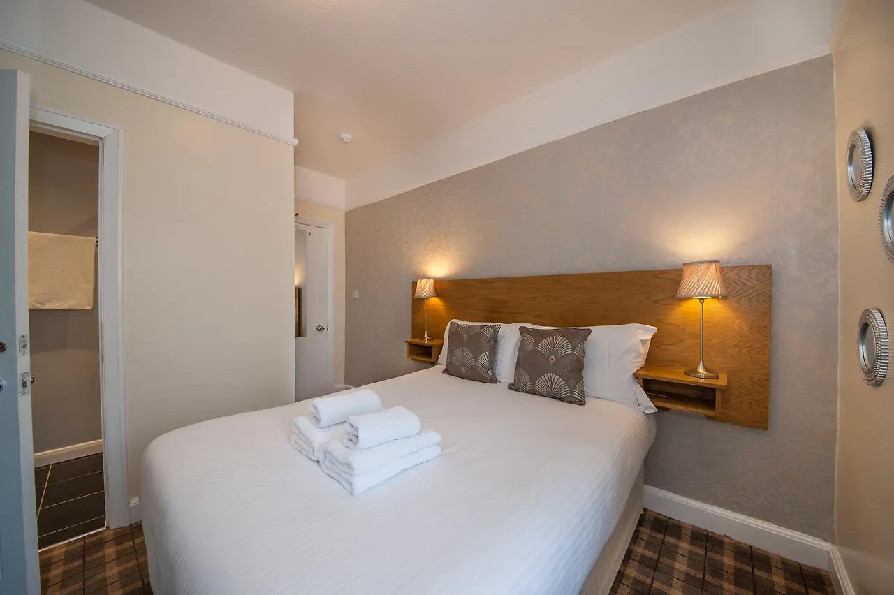 The Coppice - Including Off-site Health Club Konukevi 4*