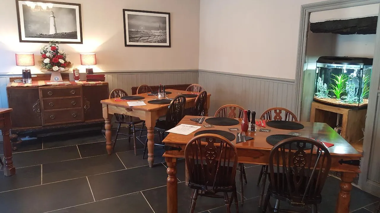 The Ship Bed & Breakfast 3*