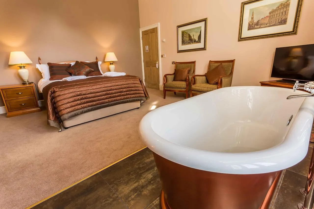 The 4* Levens