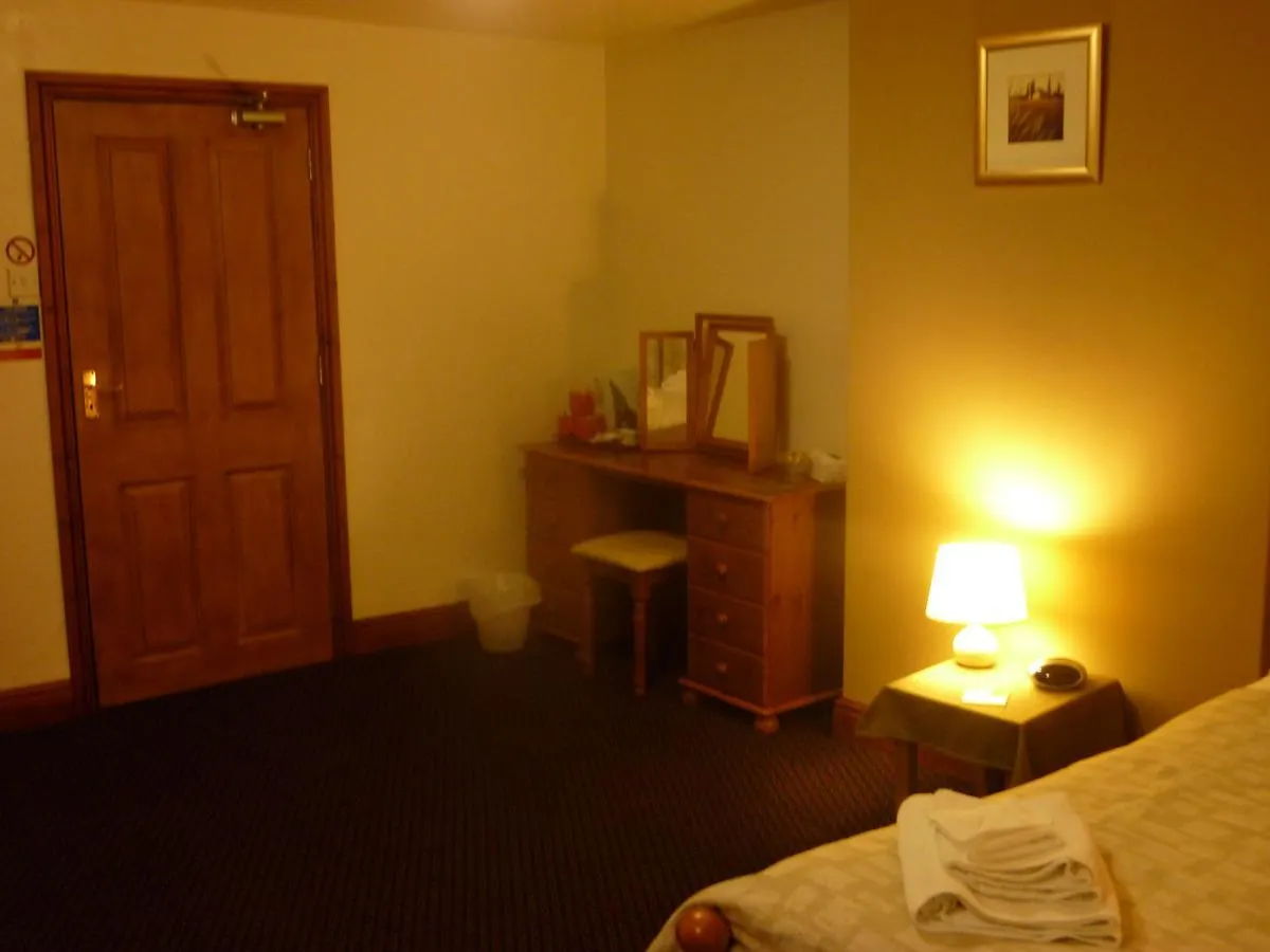 The Belted Will Inn 3*