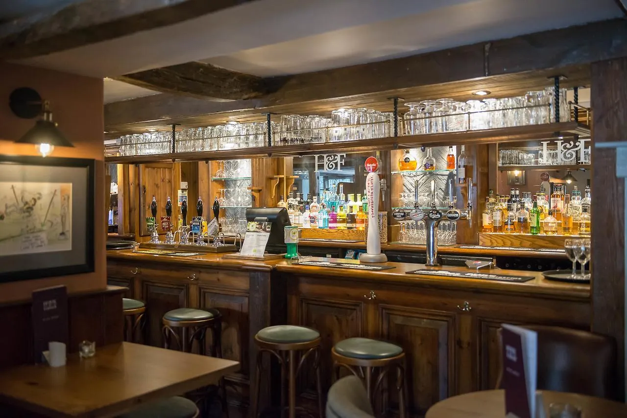 The Horse And Farrier And The Salutation Keswick Locanda