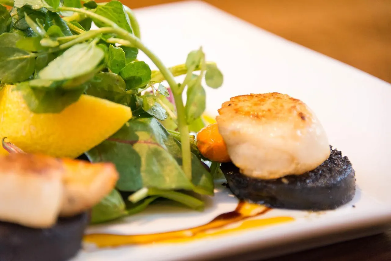 The Horse And Farrier And The Salutation Keswick 3*