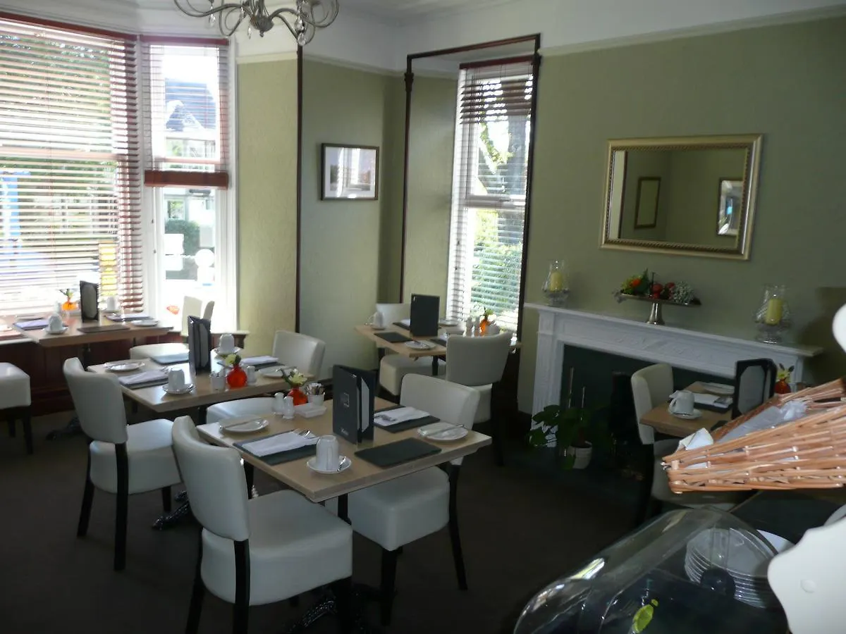 Gasthof Glenville House - Adults Only - Incl Free Off-site Health Club With Swimming Pool, Hot Tub, Sauna & Steam