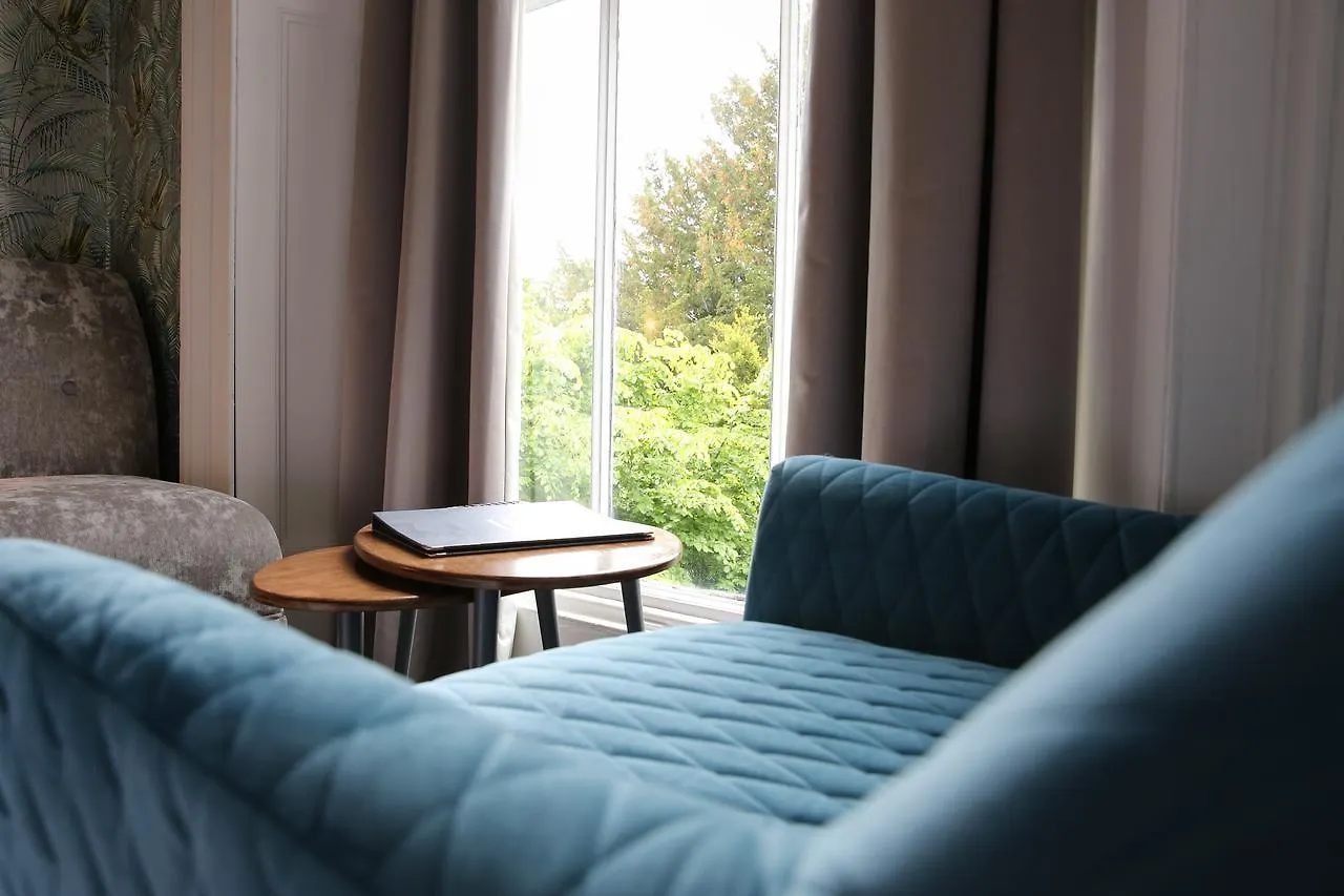 Latimer House Гостевой дом 4*