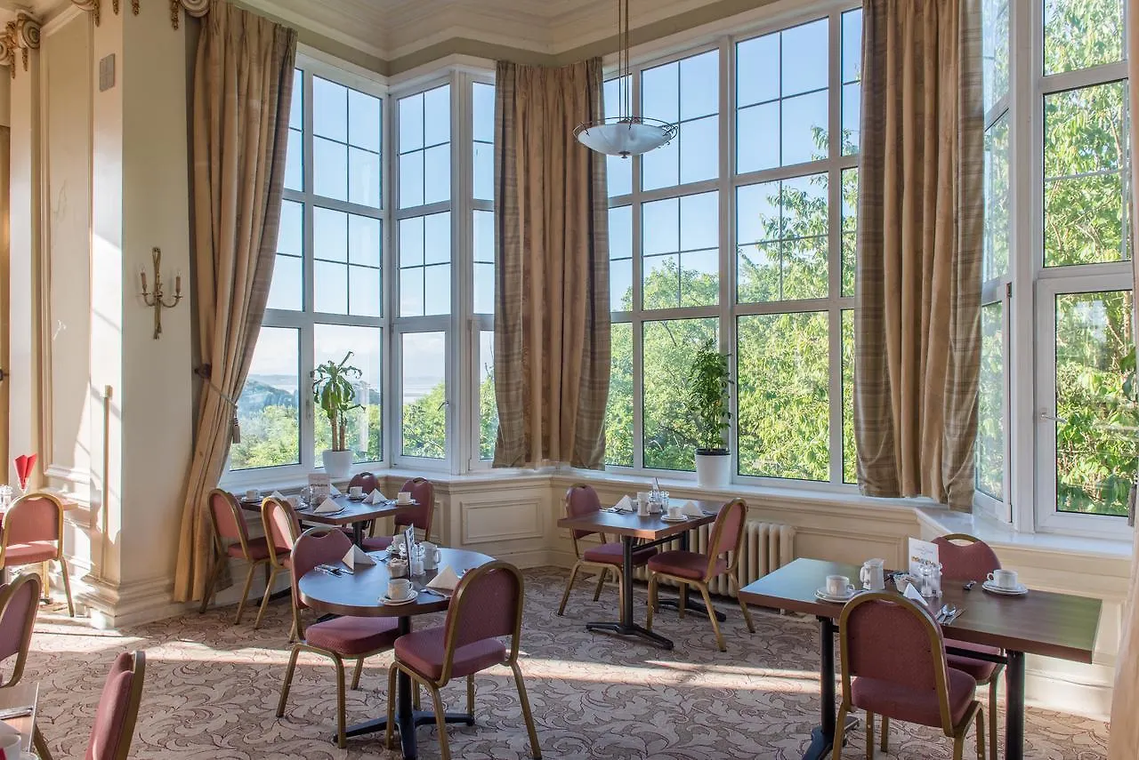 Cumbria Grand Grange-over-Sands