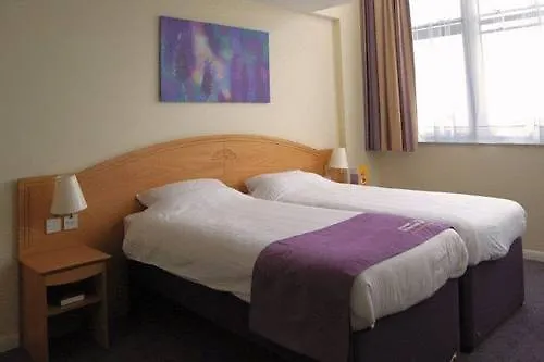Premier Hotel 3*