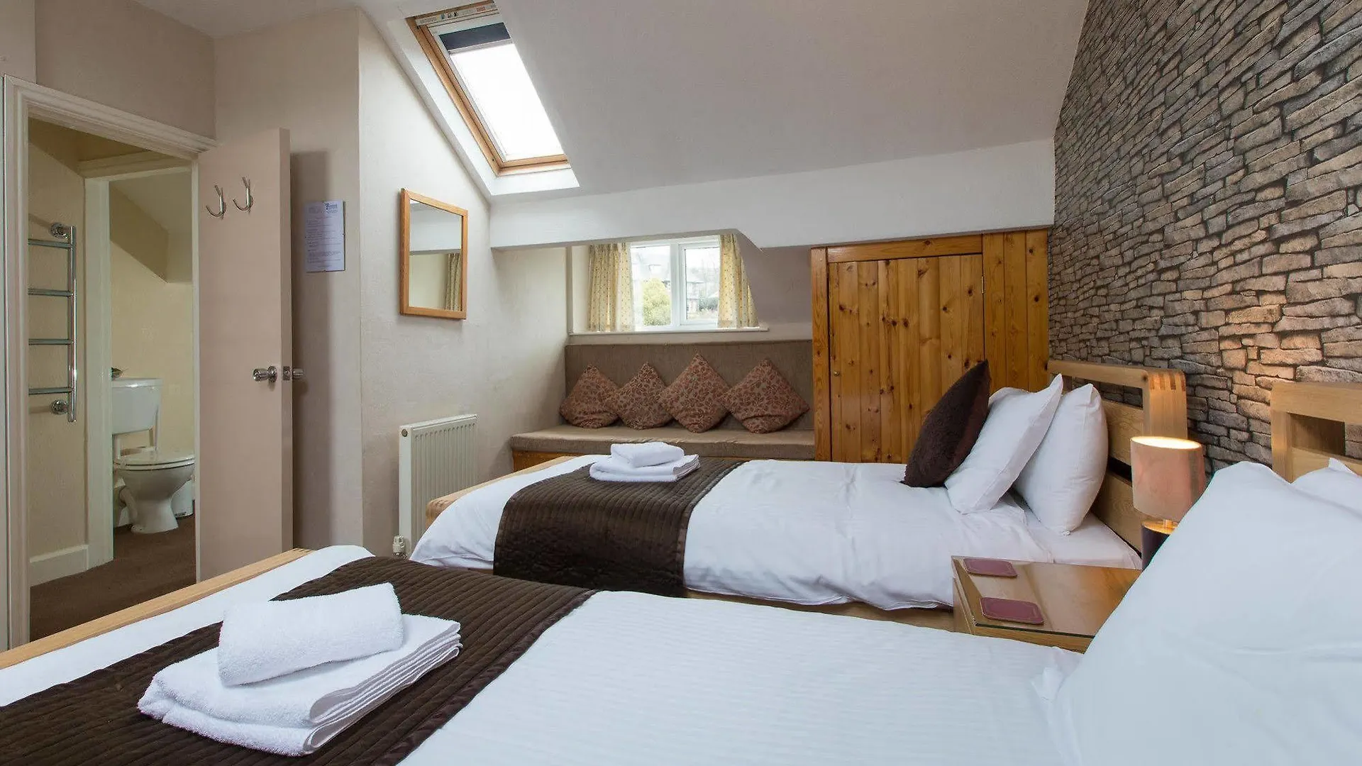 Thornbank House Offering Breakfast And With Free Off Site Health Club Gasthuis 4*
