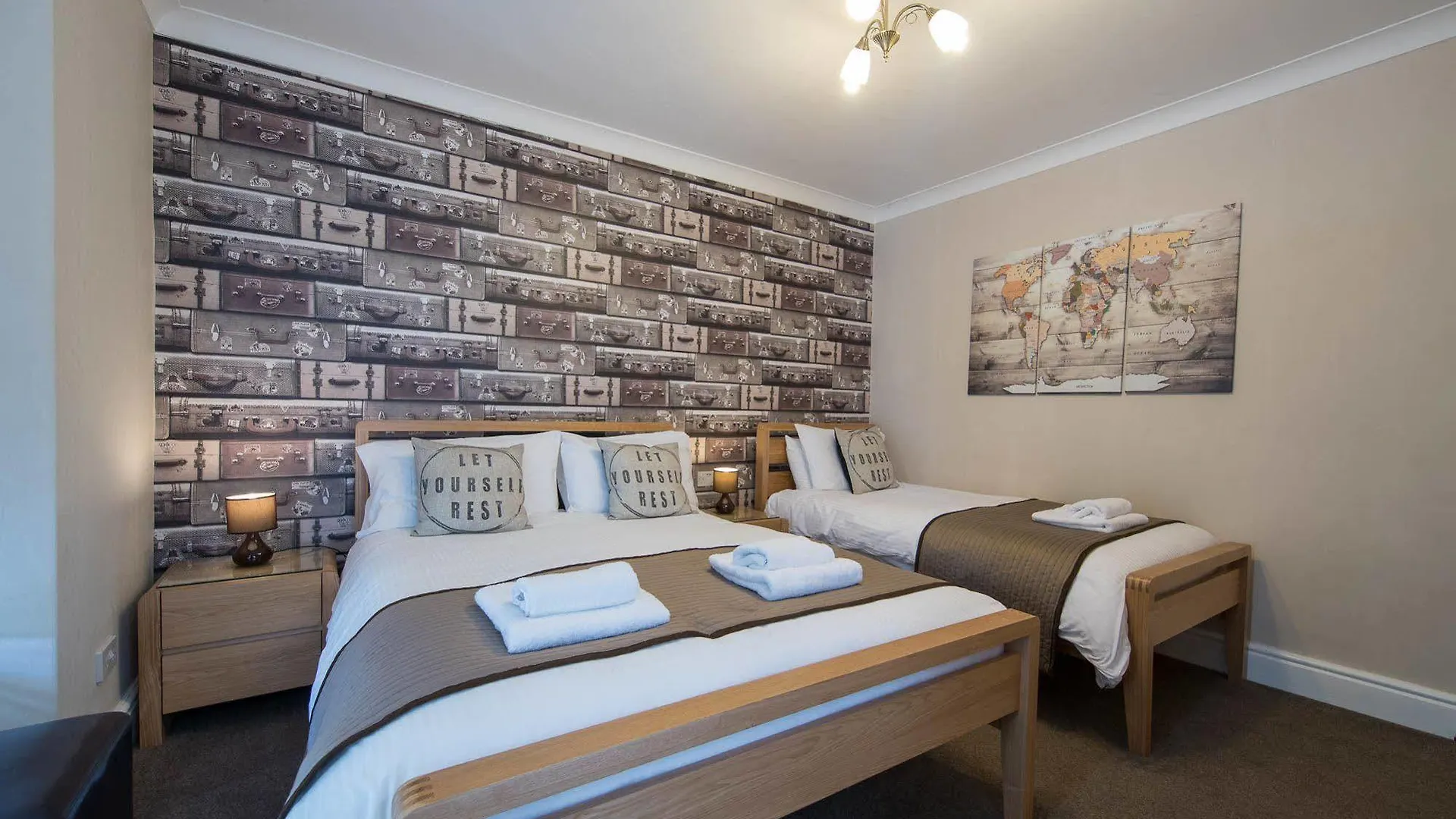 Thornbank House Offering Breakfast And With Free Off Site Health Club 4*