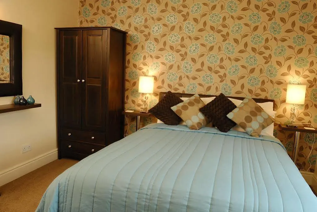 Gasthuis Thornbank House Offering Breakfast And With Free Off Site Health Club Windermere
