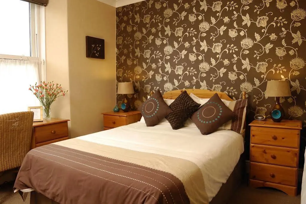 Gasthuis Thornbank House Offering Breakfast And With Free Off Site Health Club 4*