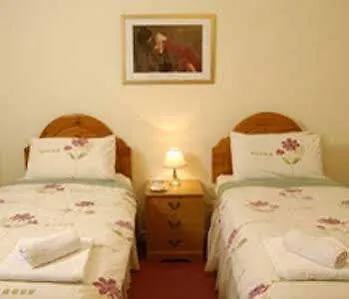 Thornbank House Offering Breakfast And With Free Off Site Health Club